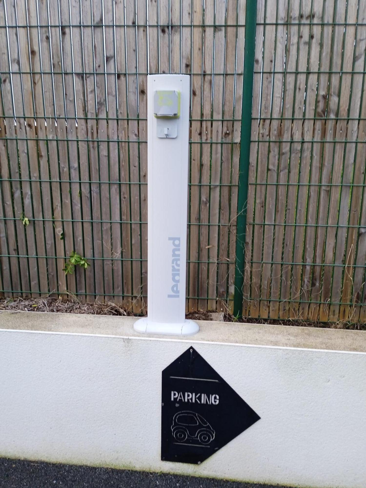 Ti Korelo Guidel Kültér fotó